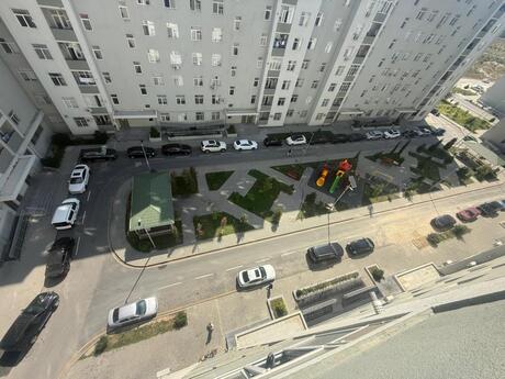 4 otaq · 100 m² · 8/9 mərtəbə, Hövsan