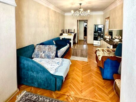 Qara Qarayevdə 3 otaqlı köhnə tikili mənzil satılır, 75 m², 180 000 AZN, şəkil 5 / 12