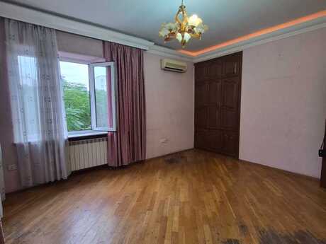 Сдаётся 3-комнатная квартира в старом фонде, Nəsimi, 90 м², 700 AZN/мес, фото 3 / 10