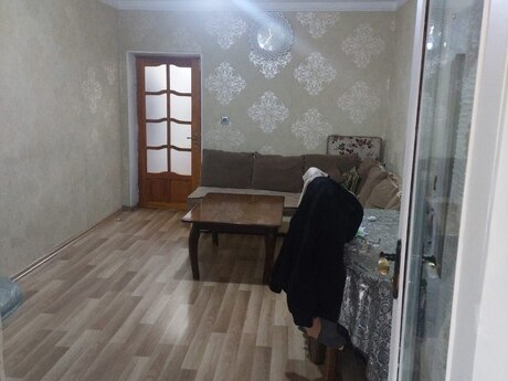 Elan №6533553 - Bakı, 28 May m., 2 otaqlı, 60 m², 2/5 mərtəbə