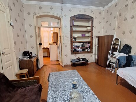 Elan №6533598 - Bakı, 28 May m., 2 otaqlı, 45 m², 1/2 mərtəbə