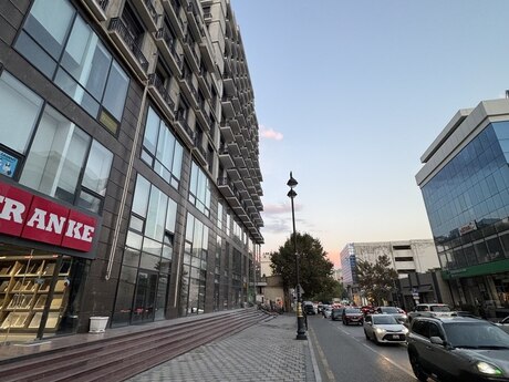 Сдаётся 2-комнатная квартира в новостройке, 8 Noyabr, 184 м², 4 050 AZN/мес, фото 2 / 10