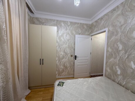 Yeni Günəşlidə 1 otaqlı köhnə tikili mənzil kirayə verilir, 40 m², 450 AZN/ay, şəkil 4 / 10