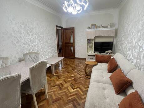Объявление №6533650 - Баку, Хатаинский р., 3-комн., 80 м², 5/9 этаж