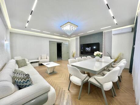 28 Mayda 4 otaqlı yeni tikili mənzil satılır, 186 m², 780 000 AZN, şəkil 2 / 12