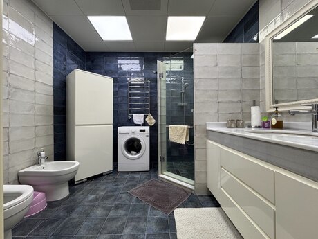 28 Mayda 3 otaqlı yeni tikili mənzil satılır, 116 m², 385 000 AZN, şəkil 4 / 10