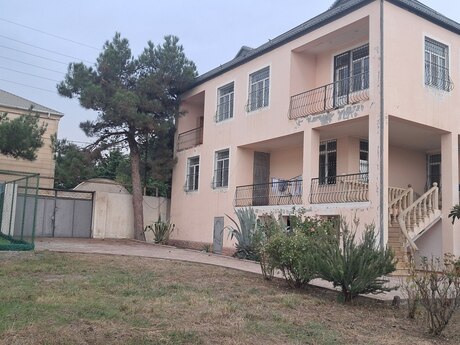 7 otaq · 380 m², Bakıxanov