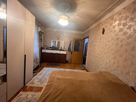 Gənclikdə 2 otaqlı köhnə tikili mənzil satılır, 55 m², 170 000 AZN, şəkil 4 / 11
