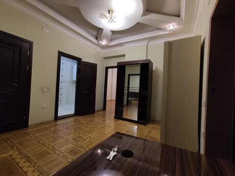 3 rooms · 145 m² · floor 6/18, Neftçilər