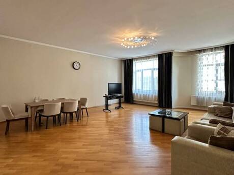Продаётся 3-комнатная квартира в новостройке, 8 Noyabr, 171 м², 398 000 AZN, фото 2 / 11