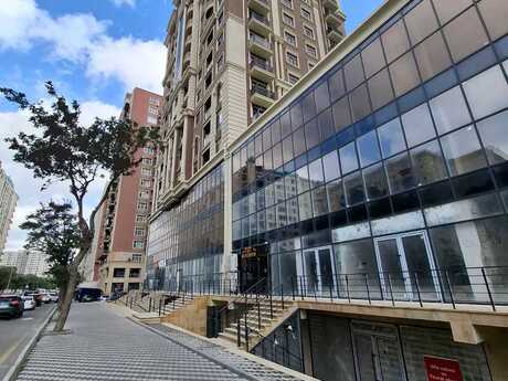 28 Mayda 4 otaqlı yeni tikili mənzil satılır, 177 m², 550 000 AZN, şəkil 2 / 12