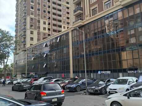 28 Mayda 4 otaqlı yeni tikili mənzil satılır, 177 m², 550 000 AZN, şəkil 3 / 12