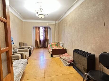İnşaatçılarda 2 otaqlı köhnə tikili mənzil satılır, 45 m², 127 000 AZN, şəkil 2 / 10
