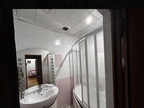 20 Yanvarda 2 otaqlı yeni tikili mənzil kirayə verilir, 70 m², 175 AZN/ay, şəkil 4 / 12