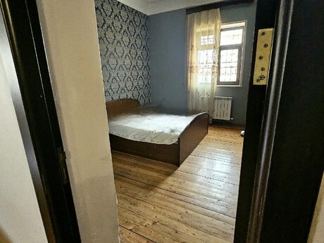 Sarayda 7 otaqlı həyət evi satılır, 200 m², 250 000 AZN, şəkil 3 / 12