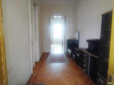 İçəri Şəhərdə 5 otaqlı köhnə tikili mənzil satılır, 250 m², 590 000 AZN, şəkil 5 / 12