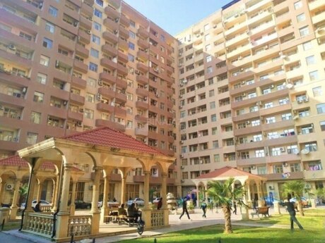 3 rooms · 162 m² · floor 10/15, 28 May