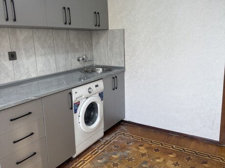 Azadlıq Prospektidə 2 otaqlı köhnə tikili mənzil kirayə verilir, 50 m², 500 AZN/ay, şəkil 5 / 10