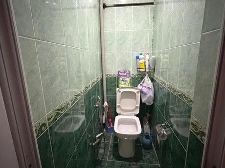 Sahildə 3 otaqlı köhnə tikili mənzil satılır, 80 m², 145 000 AZN, şəkil 4 / 12
