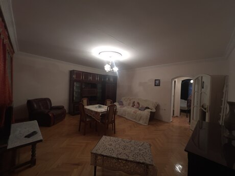 Nizamidə 3 otaqlı köhnə tikili mənzil kirayə verilir, 95 m², 1 000 AZN/ay, şəkil 4 / 12