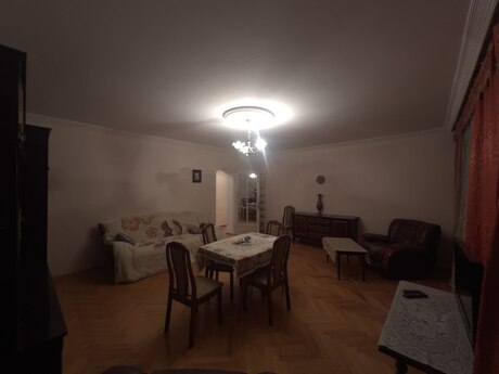 Nizamidə 3 otaqlı köhnə tikili mənzil kirayə verilir, 95 m², 1 000 AZN/ay, şəkil 5 / 12