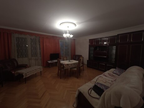 Nizamidə 3 otaqlı köhnə tikili mənzil kirayə verilir, 95 m², 1 000 AZN/ay, şəkil 2 / 12