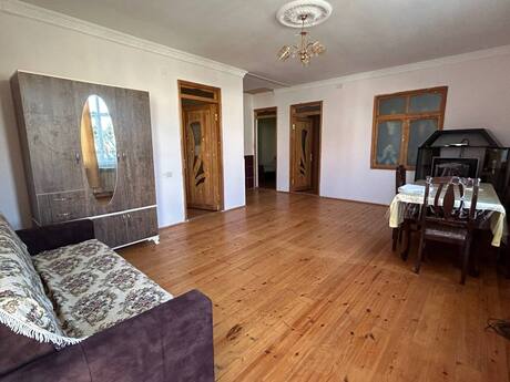 3 otaq · 70 m², Pirşağı