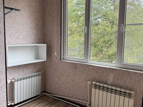 Bakıxanovda 2 otaqlı köhnə tikili mənzil kirayə verilir, 100 m², 550 AZN/ay, şəkil 2 / 12