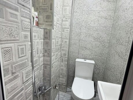28 Mayda 1 otaqlı köhnə tikili mənzil kirayə verilir, 25 m², 700 AZN/ay, şəkil 5 / 7