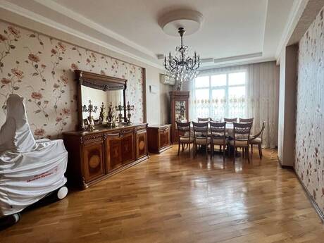 3 otaq · 128 m²