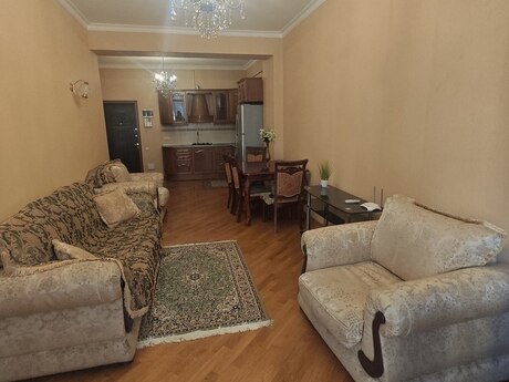Şah İsmayıl Xətaidə 2 otaqlı yeni tikili mənzil kirayə verilir, 67 m², 800 AZN/ay, şəkil 2 / 12