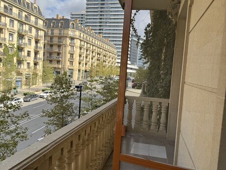 3-room new-build apartment for rent in Ağ şəhər, 135 m², 2 800 AZN/mo, photo 5 / 12
