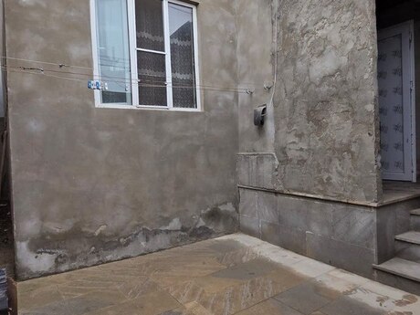 Hövsanda 2 otaqlı həyət evi satılır, 70 m², 48 000 AZN, şəkil 2 / 12
