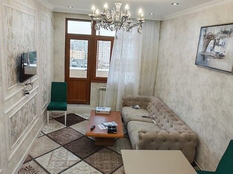 Продаётся 2-комнатная квартира в новостройке, Yeni Yasamal, 52 м², 129 000 AZN, фото 2 / 12