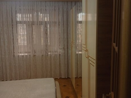 Сдаётся 2-комнатная квартира в старом фонде, Neftçilər, 70 м², 350 AZN/мес, фото 2 / 7