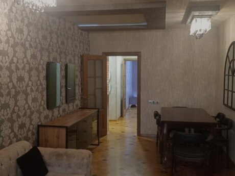 Сдаётся 2-комнатная квартира в старом фонде, Neftçilər, 70 м², 350 AZN/мес, фото 3 / 7