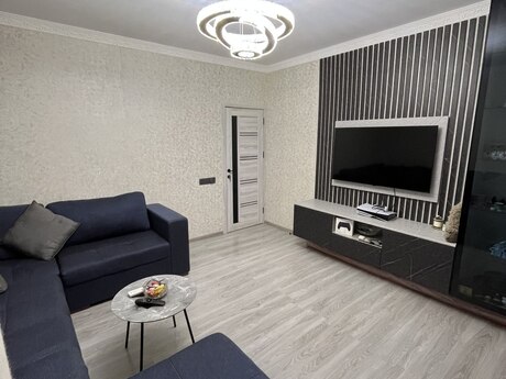 2 otaq · 50 m² · 4/5 mərtəbə, Əmircan