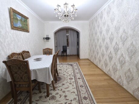 Elan №6534153 - Bakı, Bakıxanov q., 4 otaqlı, 98 m², 3/5 mərtəbə