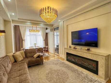Продаётся 3-комнатная квартира в новостройке, Memar Əcəmi, 92 м², 245 000 AZN, фото 2 / 10