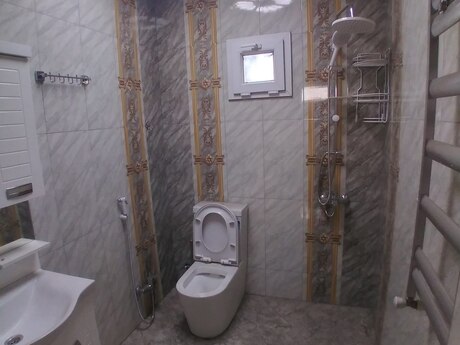 Сдаётся 4-комнатный дом, Binəqədi, 120 м², 700 AZN/мес, фото 5 / 6