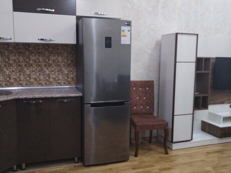 Qara Qarayevdə 2 otaqlı köhnə tikili mənzil kirayə verilir, 50 m², 600 AZN/ay, şəkil 4 / 12