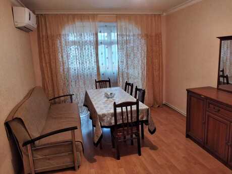 2 otaqlı mənzil, 60 m², İnşaatçılar, 600 AZN
