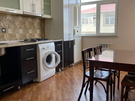 Qurtuluş 93 kompleksində 2 otaqlı yeni tikili mənzil satılır, 75 m², 90 000 AZN, şəkil 2 / 7