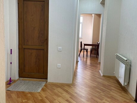 Qurtuluş 93 kompleksində 2 otaqlı yeni tikili mənzil satılır, 75 m², 90 000 AZN, şəkil 5 / 7