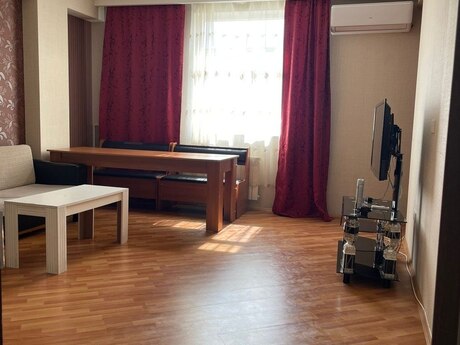 2 otaqlı mənzil, 75 m², Qurtuluş 93, 90 000 AZN