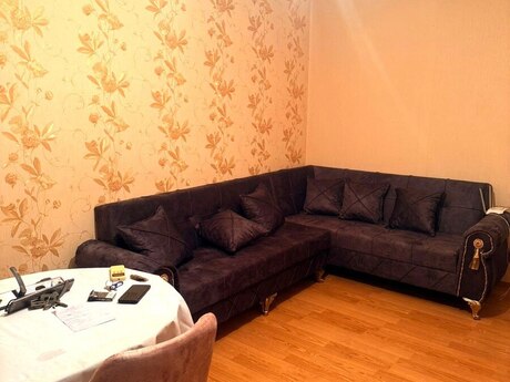2 otaq · 60 m² · 1/5 mərtəbə, Memar Əcəmi