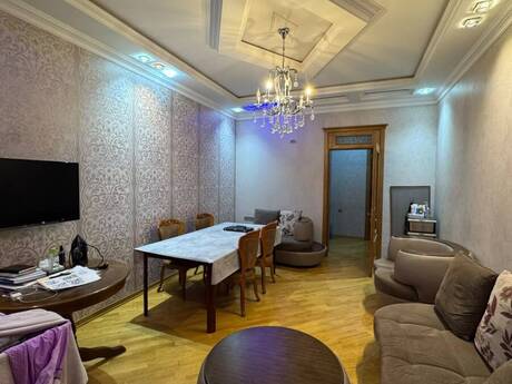 Elan №6534326 - Bakı, Nəriman Nərimanov m., 2 otaqlı, 75 m², 4/5 mərtəbə