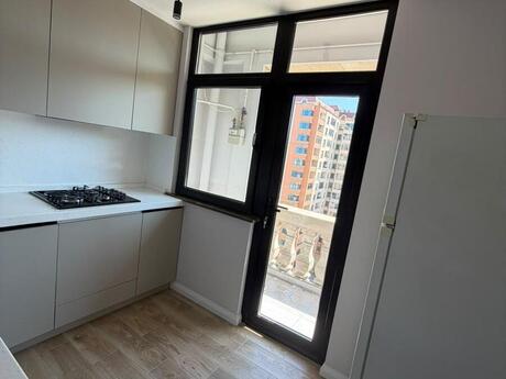 Elan №6534374 - Bakı, Gənclik m., 2 otaqlı, 80 m², 10/21 mərtəbə