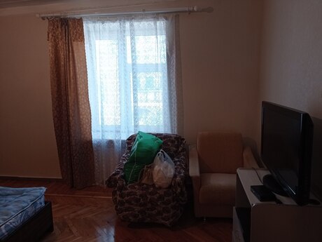 Nəsimidə 1 otaqlı köhnə tikili mənzil kirayə verilir, 42 m², 500 AZN/ay, şəkil 4 / 12