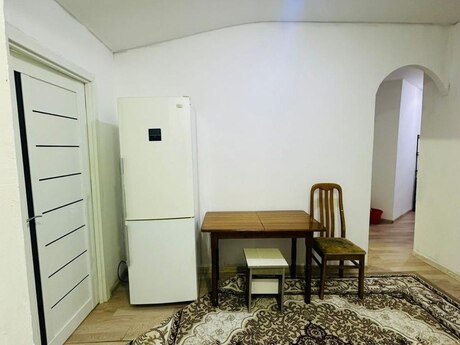 Room for rent in Yeni Yasamal, 64 m², 100 AZN/mo, photo 2 / 8